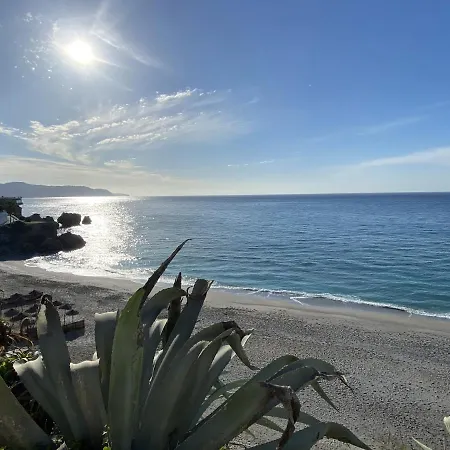 Acapulco Playa 100 Casasol نيرخا